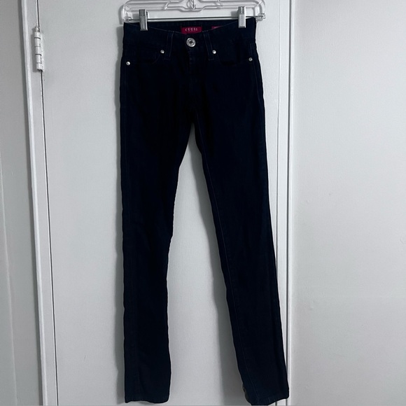 GUESS Dark Wash Sarah Medium Rise Skinny Jean - Size 24 - Picture 3 of 12